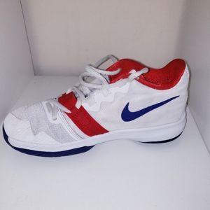 Boys Nike Shoes Size 2.5